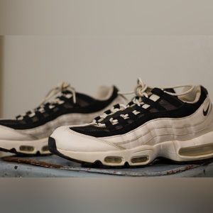 Nike Air Max 95 Ying Yang Black size 11